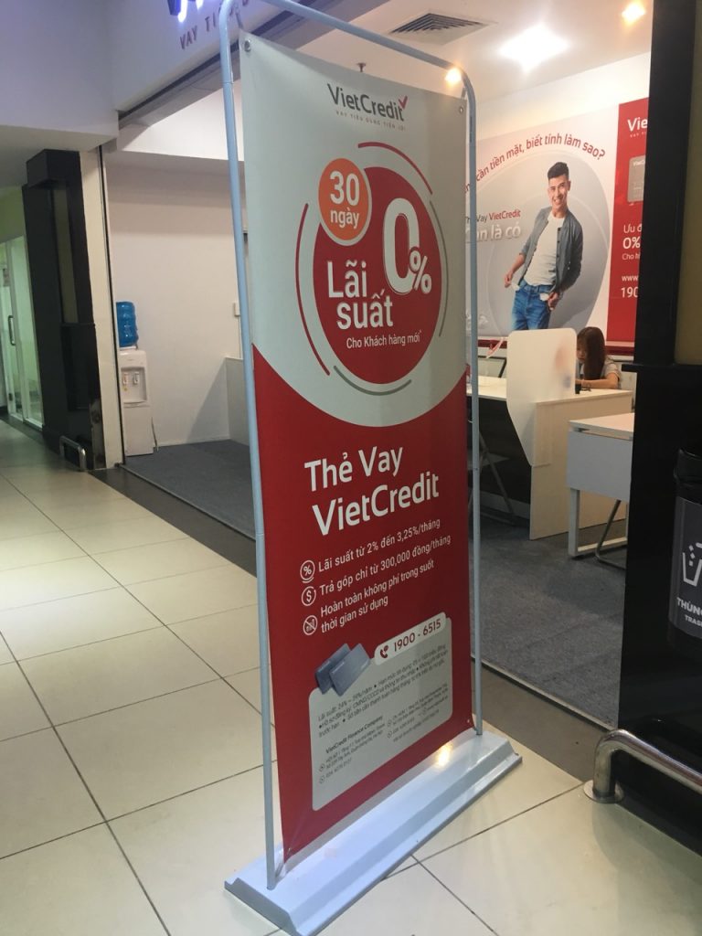 Đế sắt kiểu cửa