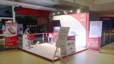 1647921393 cac loai standee