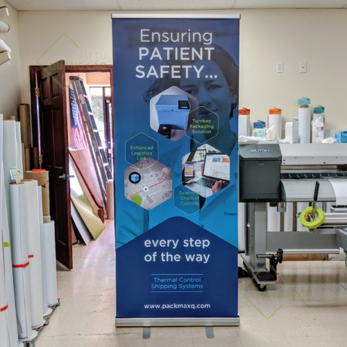 standee cuốn nhôm