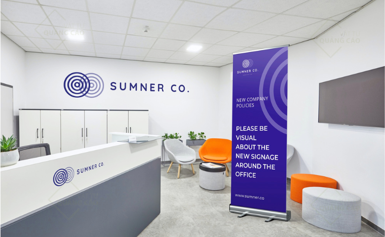 standee cuốn nhôm 